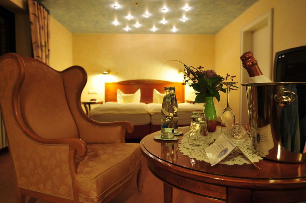Hotel Tannenhof Bad Wunnenberg Ruang foto