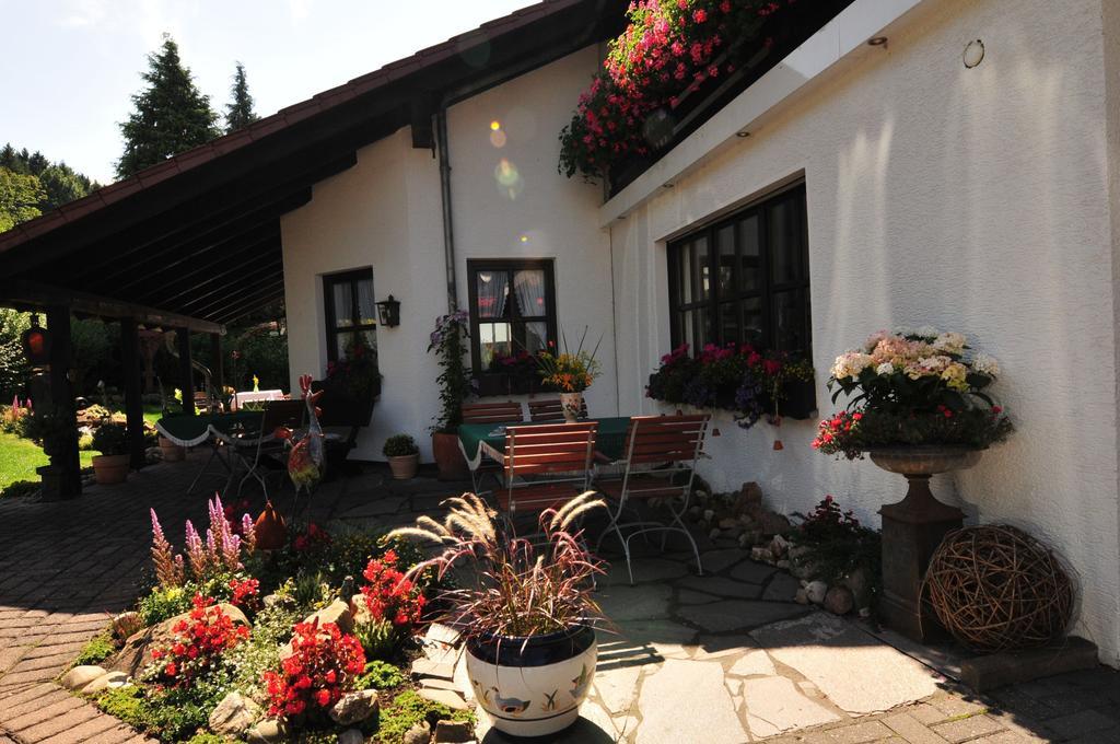 Hotel Tannenhof Bad Wunnenberg Bagian luar foto