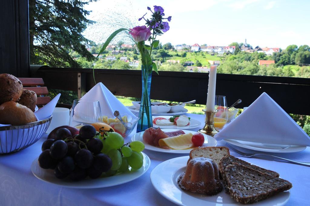 Hotel Tannenhof Bad Wunnenberg Bagian luar foto