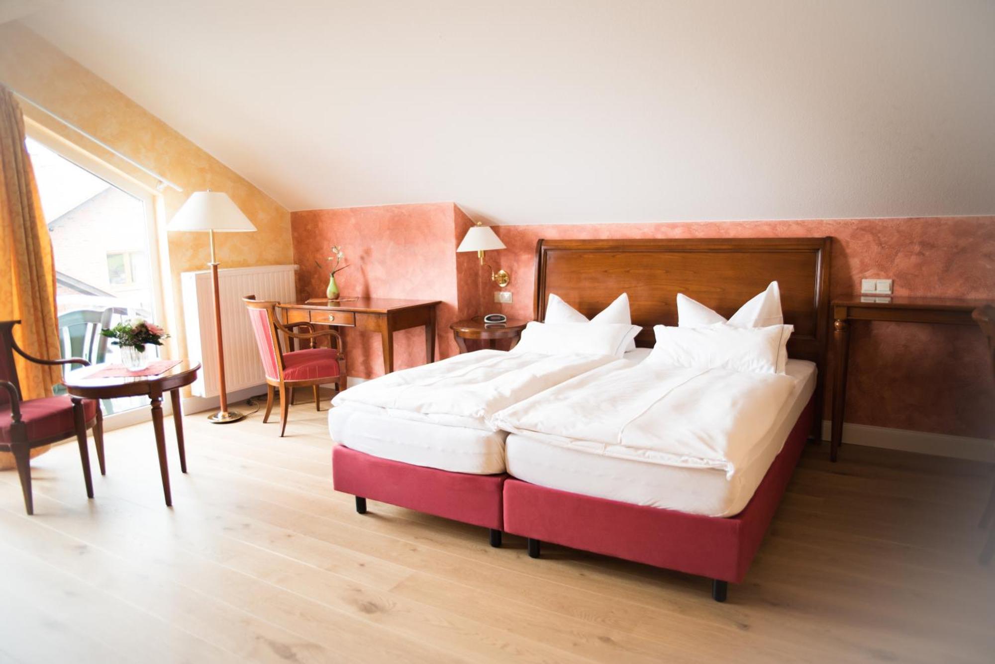 Hotel Tannenhof Bad Wunnenberg Bagian luar foto
