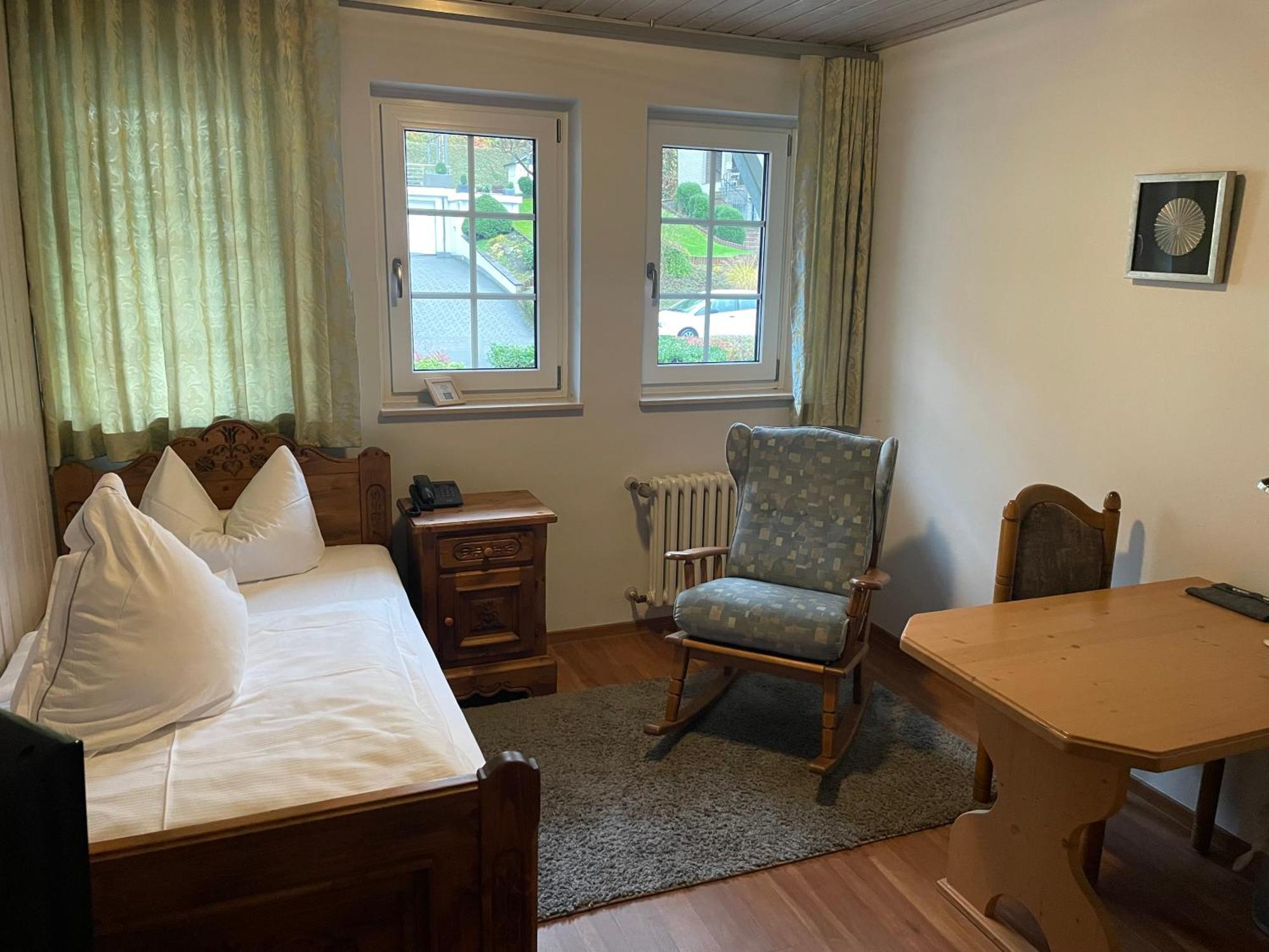 Hotel Tannenhof Bad Wunnenberg Bagian luar foto